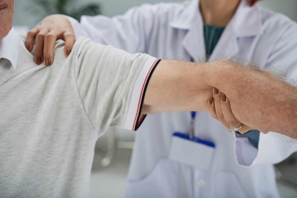 Rotator Cuff Repair & Shoulder Surgery | Advanced Health Associates